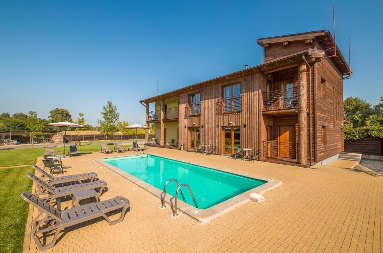 Eden Resort Yasnogorodka  المظهر الخارجي الصورة